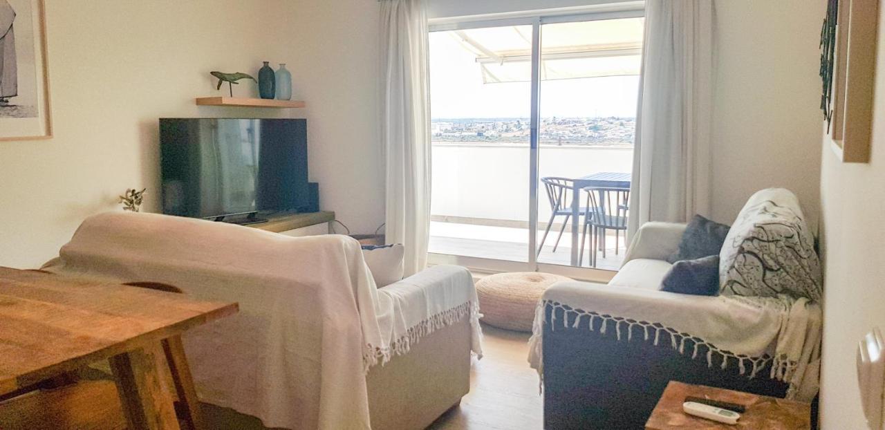 Apartamento T2 Vista Rio Arade - Portimao Luaran gambar