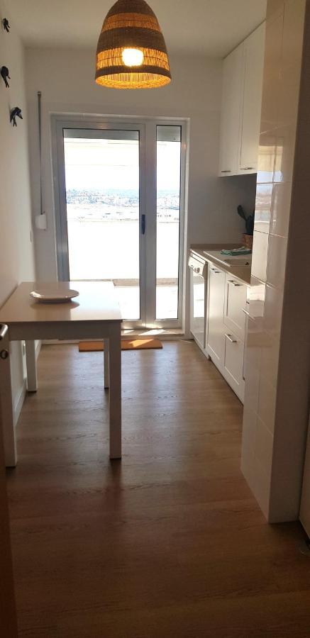 Apartamento T2 Vista Rio Arade - Portimao Luaran gambar