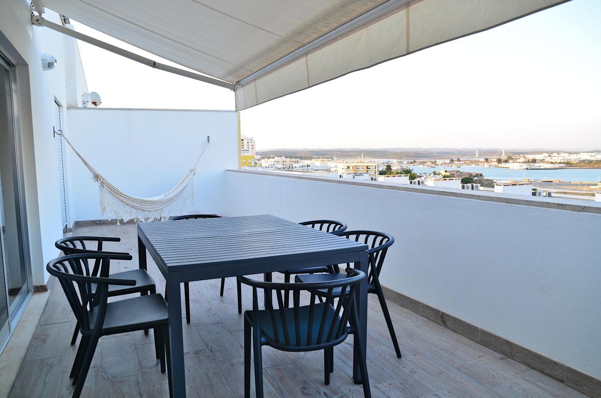 Apartamento T2 Vista Rio Arade - Portimao Luaran gambar